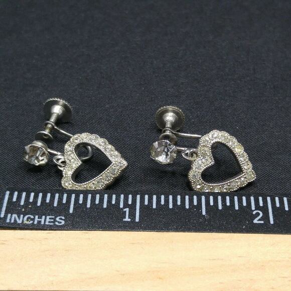 Vintage Weiss Rhinestone Heart Earrings, Screw Back, Mid-Century Vintage Jewelry - Picture 6 of 8